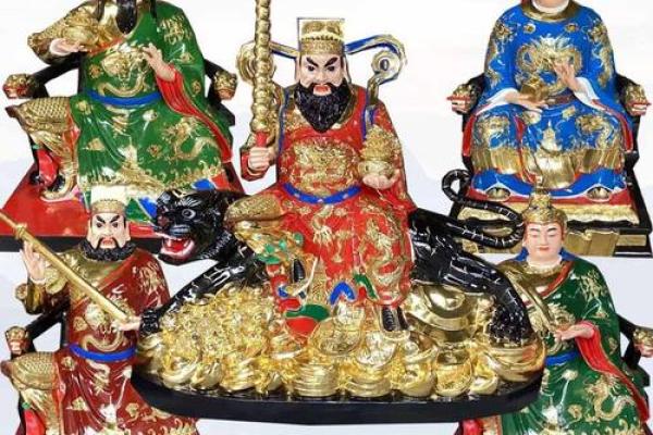 家里供奉的财神爷周围不能放什么