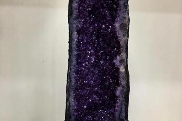 紫水晶洞摆件水晶洞风水作用