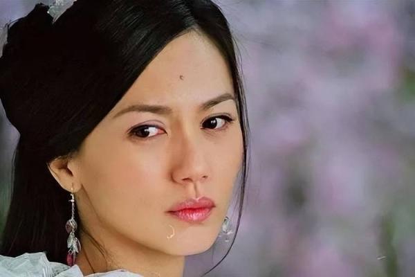 脸上有观音痣的人好不好 观音痣有富贵之相
