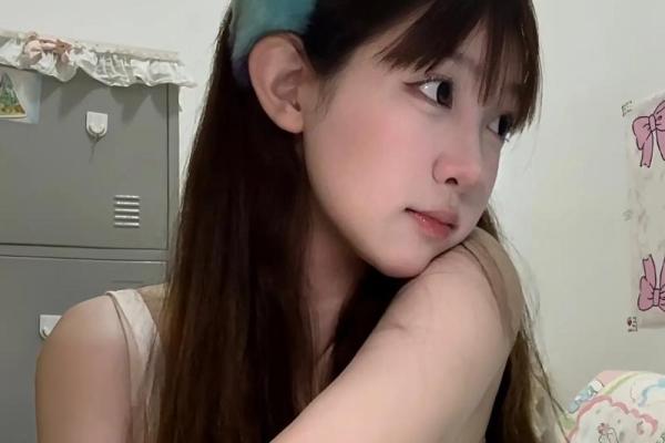 让女朋友帮我算命