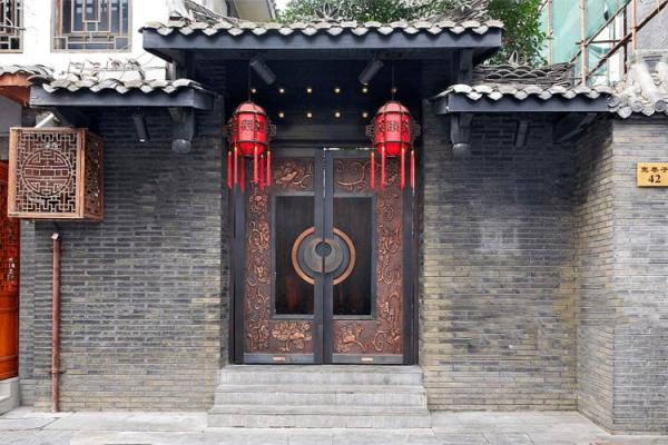 红红火火旺全家！大门风水好，家中出贵人
