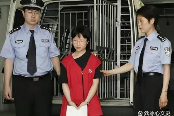 我和老公八字很合，人人艳羡，直到有天发现一张旧报纸