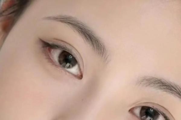 风水角度什么眉毛最好看最招财：长眉